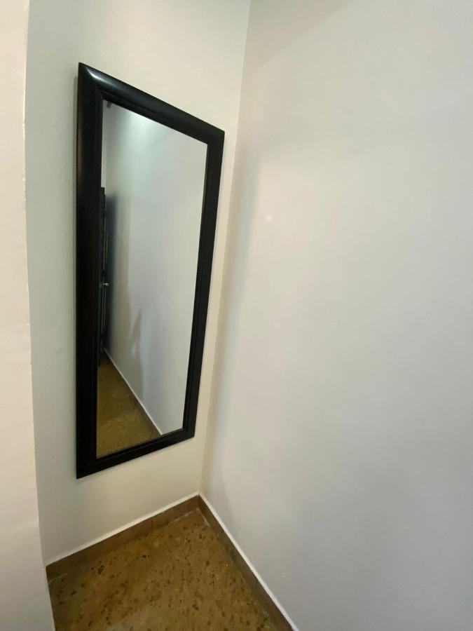 Apartamentos Excelente Ubicacion Medellin Bagian luar foto